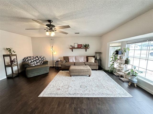 3 Rock Hollow Road, Shawnee, OK 74804