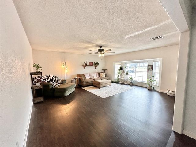 3 Rock Hollow Road, Shawnee, OK 74804