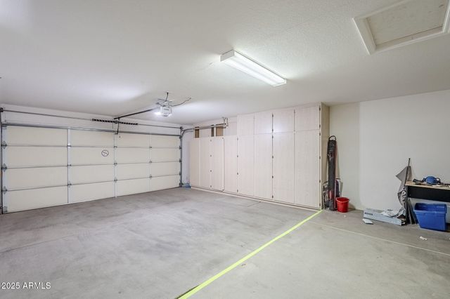 15960 W INDIGO Lane, Surprise, AZ 85374