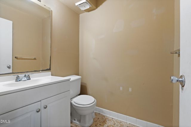 1208 Schaub Drive C, Raleigh, NC 27606