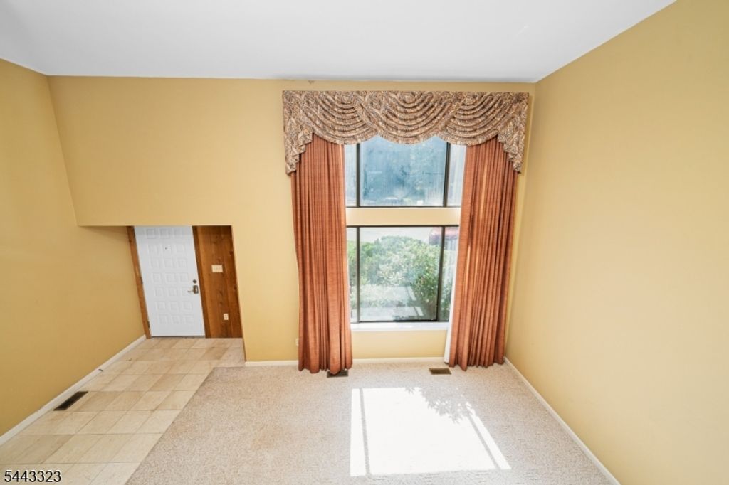 569 Dell Pl 69, Stanhope Boro, NJ 07874 — photo 5