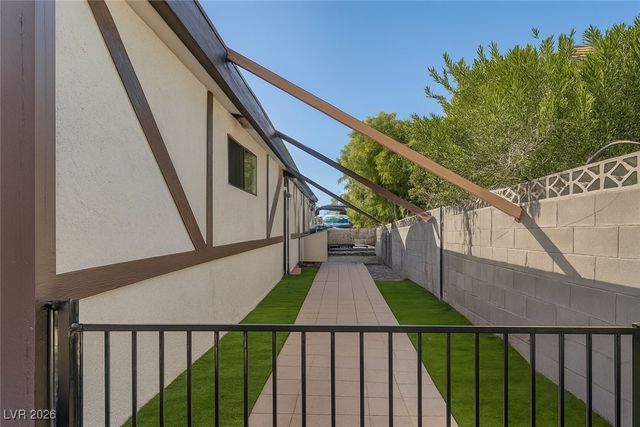 4428 Coventry Circle, Las Vegas, NV 89121