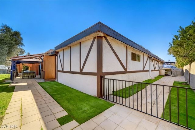 4428 Coventry Circle, Las Vegas, NV 89121