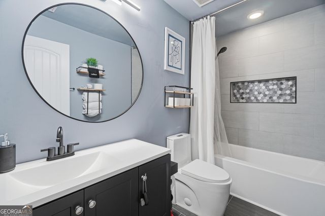 3749 Saddlemaker Drive, Buford, GA 30519