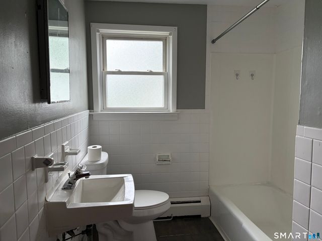 510 Liberty Street 2nd fl, Meriden, CT 06450