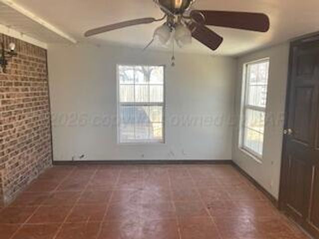 2120 N LEA Street, Pampa, TX 79065