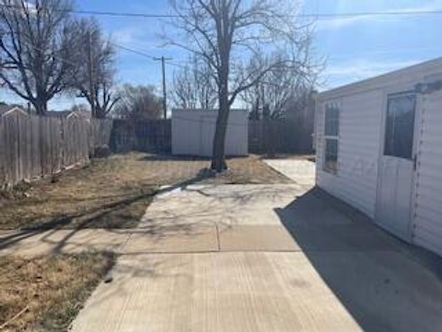 2120 N LEA Street, Pampa, TX 79065