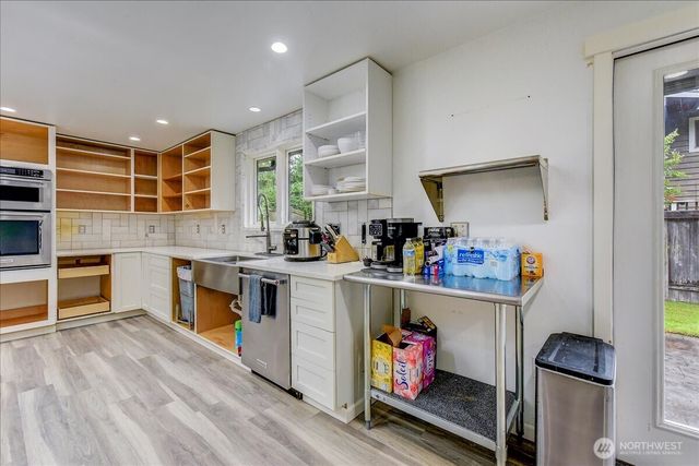 15708 70th Avenue W, Edmonds, WA 98026