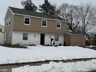 52 BRUNSWICK LN, Willingboro, NJ 08046