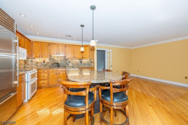 43 Morning Watch Rd, Wayne Twp., NJ 07470