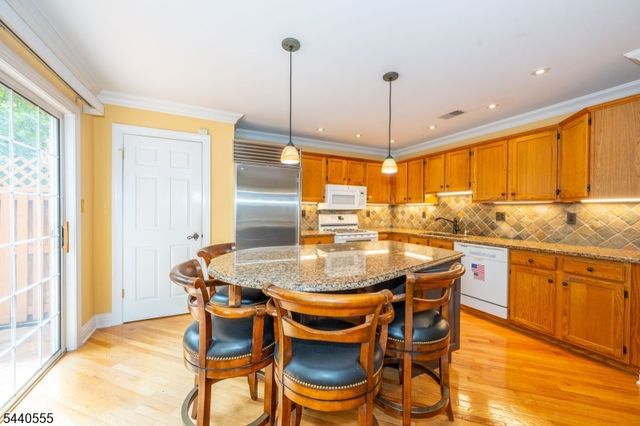 43 Morning Watch Rd, Wayne Twp., NJ 07470