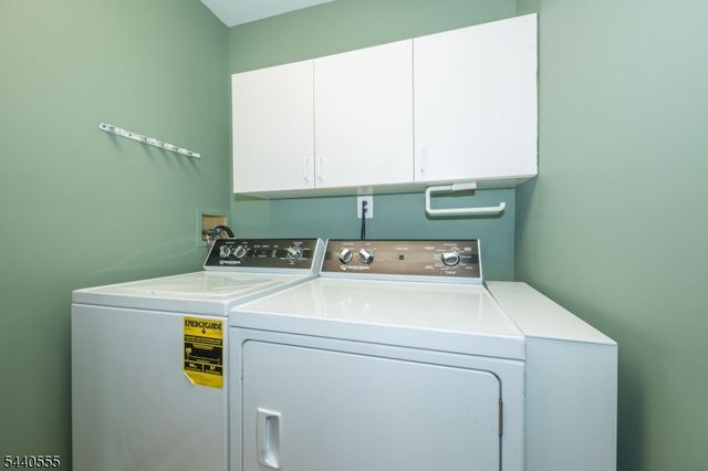43 Morning Watch Rd, Wayne Twp., NJ 07470