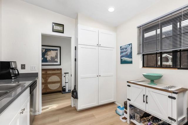 8860 Villa La Jolla 314, La Jolla, CA 92037