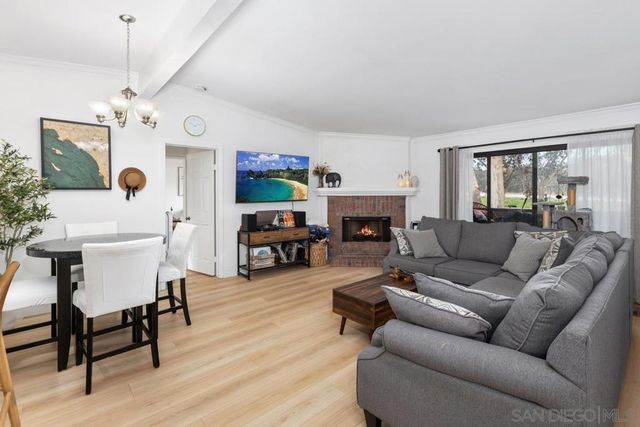 8860 Villa La Jolla 314, La Jolla, CA 92037