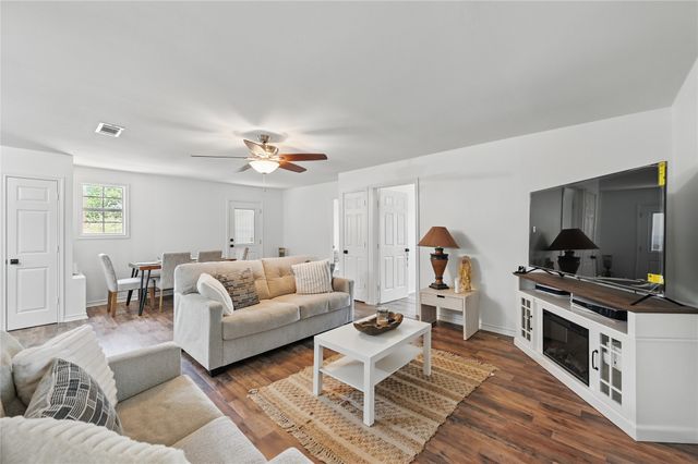 430 Goliad Circle, Palmer, TX 75152