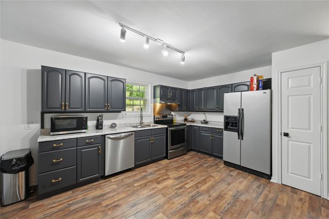 430 Goliad Circle, Palmer, TX 75152