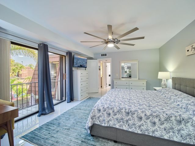 803 8th Lane, Palm Beach Gardens, FL 33418