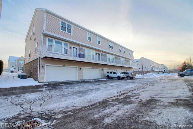 3142 Johanna Ware, Wixom, MI 48393