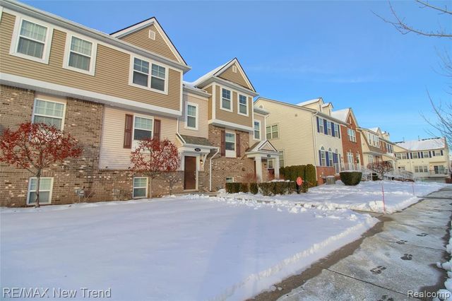 3142 Johanna Ware, Wixom, MI 48393