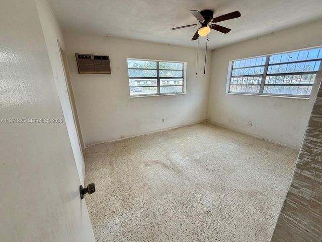 1020 NW 197th Ter, Miami Gardens, FL 33169