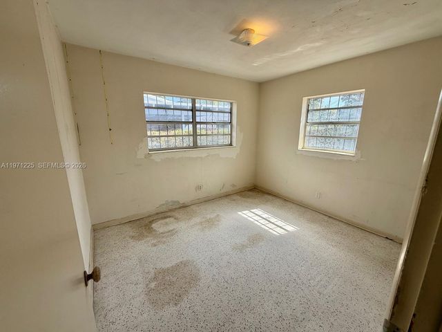 1020 NW 197th Ter, Miami Gardens, FL 33169