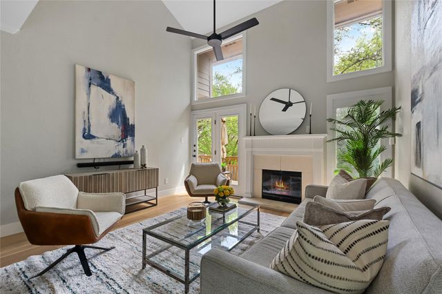 5701 Westslope DR 16, Austin, TX 78731