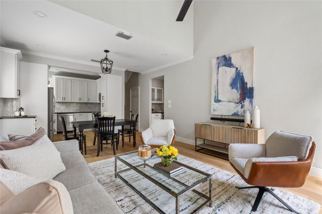 5701 Westslope DR 16, Austin, TX 78731