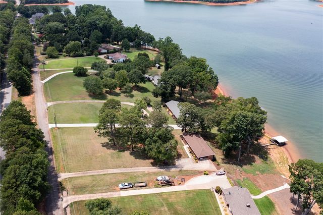 2214 Surfside Drive, Anderson, SC 29625