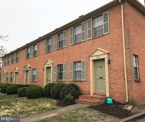 1103 PRINCE EDWARD ST #2, Fredericksburg, VA 22401