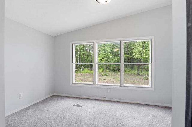 9988 N West County Line Road, Newaygo, MI 49337