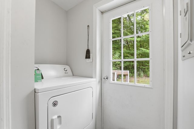 9988 N West County Line Road, Newaygo, MI 49337