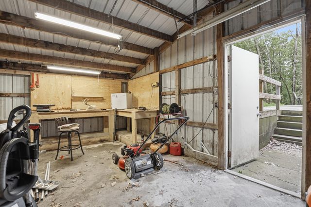 9988 N West County Line Road, Newaygo, MI 49337