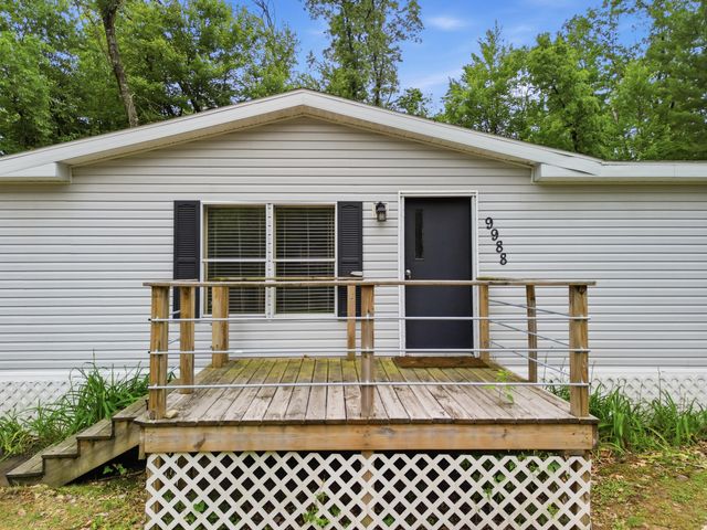 9988 N West County Line Road, Newaygo, MI 49337