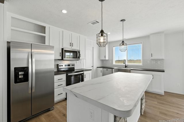 2479 FM 1332, Jourdanton, TX 78026