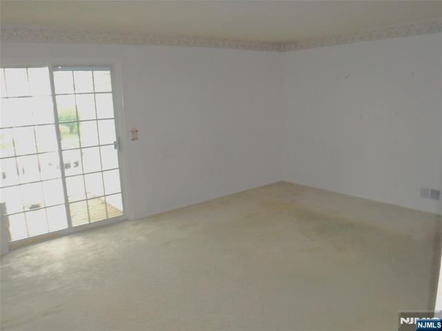 643 Plum Terrace, Mahwah, NJ 07430