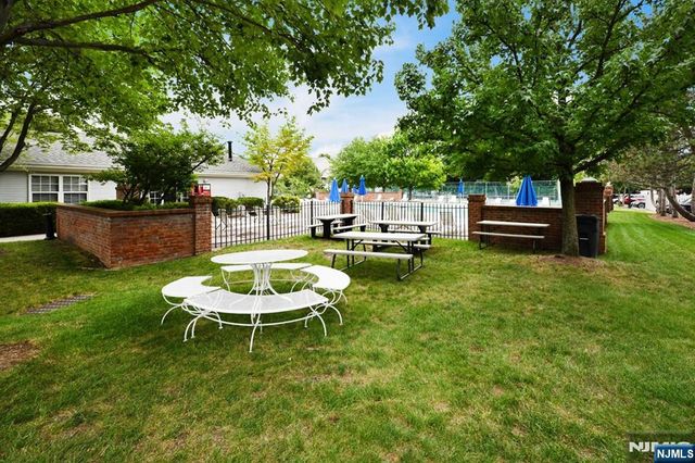 643 Plum Terrace, Mahwah, NJ 07430