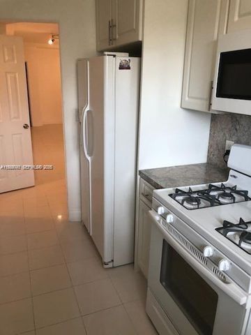 6941 Bay Dr A1, Miami Beach, FL 33141