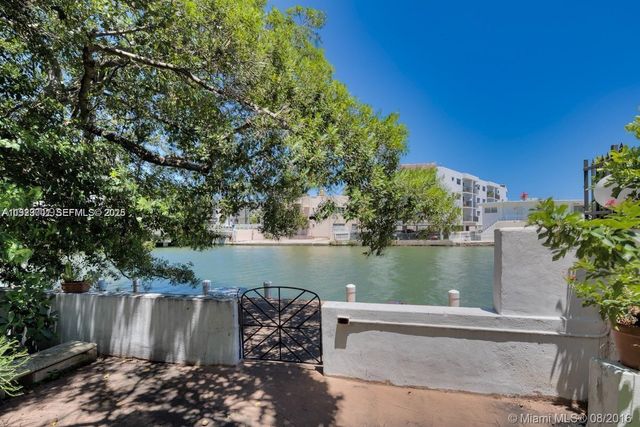 6941 Bay Dr A1, Miami Beach, FL 33141