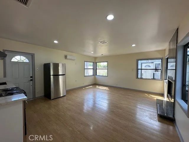 7225 Forbes, Van Nuys, CA 91406