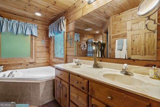 164 Hoot Owl Hill, Morganton, GA 30560