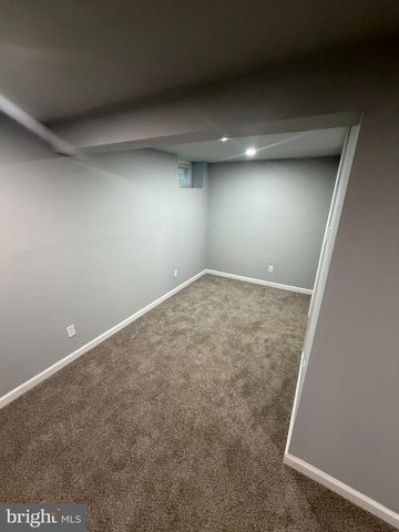 6207 PIONEER DR, Baltimore, MD 21214
