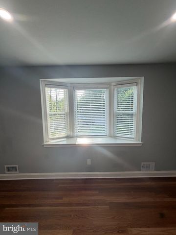 6207 PIONEER DR, Baltimore, MD 21214