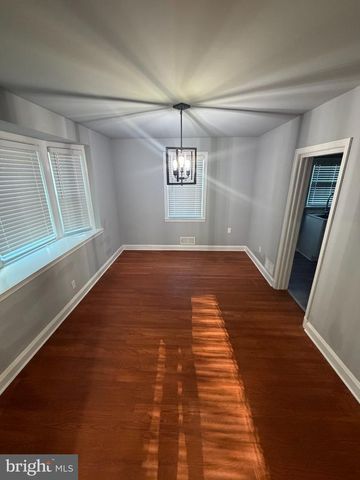 6207 PIONEER DR, Baltimore, MD 21214