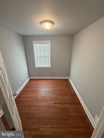 6207 PIONEER DR, Baltimore, MD 21214