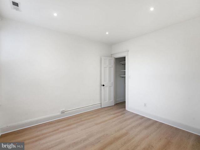 2111 4TH ST NE, Washington, DC 20002