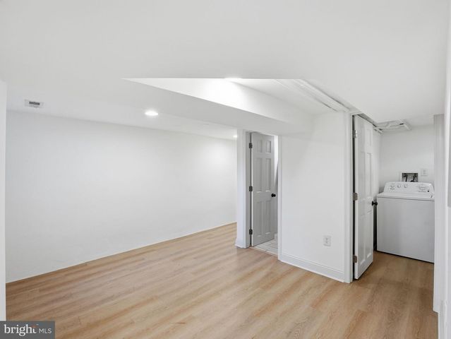 2111 4TH ST NE, Washington, DC 20002