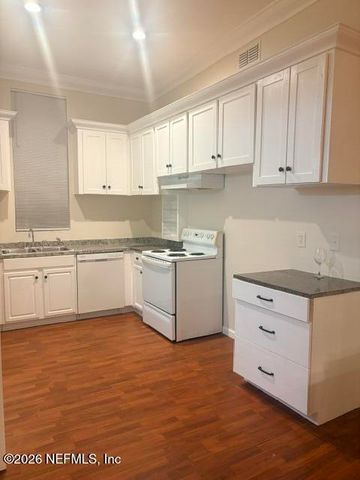 4654 FREDERICKSBURG Avenue, Jacksonville, FL 32208