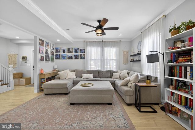 25 W SOUTHWERK ST, Winchester, VA 22601