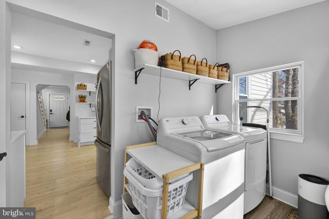 25 W SOUTHWERK ST, Winchester, VA 22601