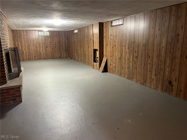 462 Moody Street, Akron, OH 44305